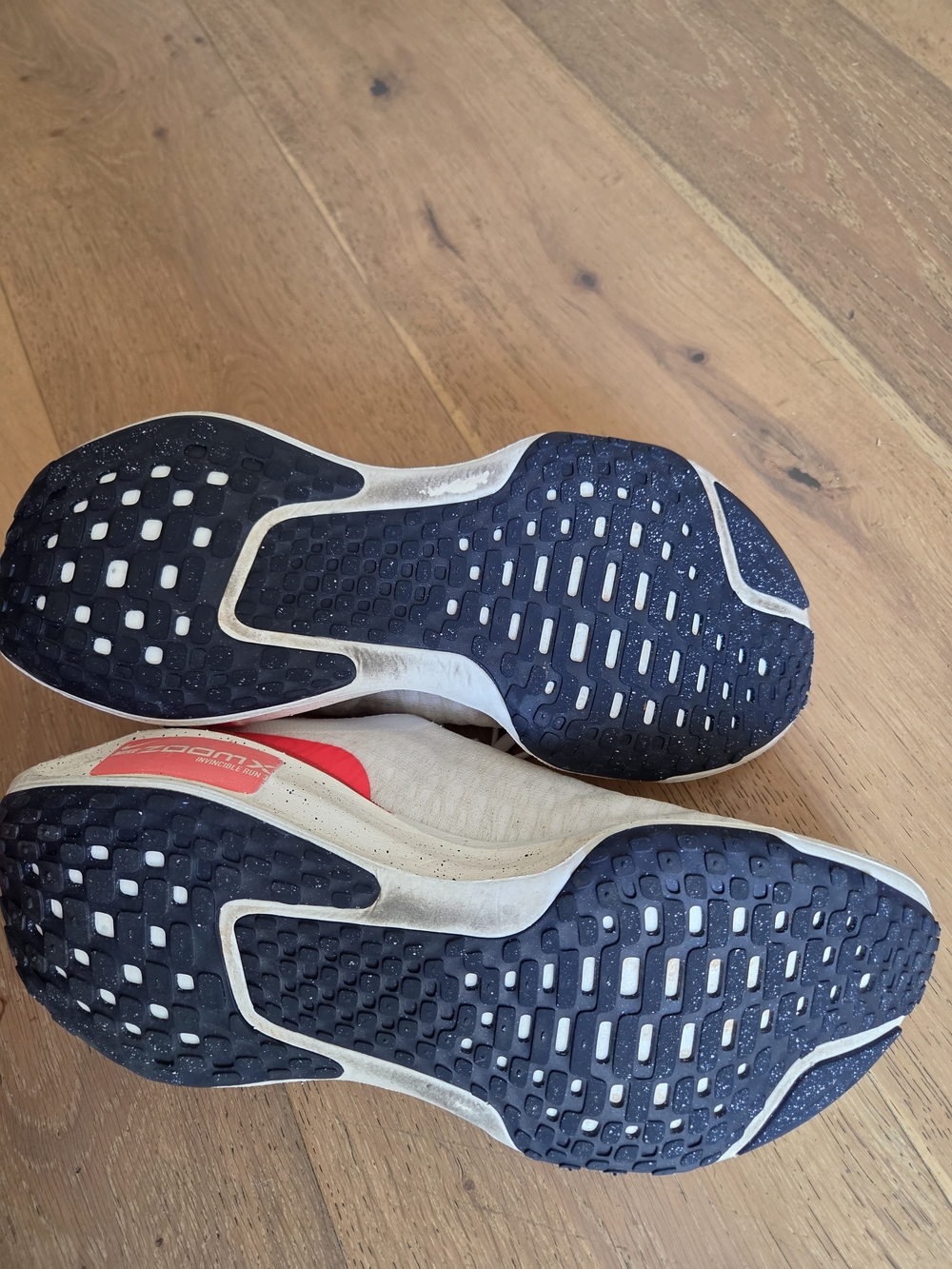 Nike ZoomX Invincible Run 3, Mens Size 10 - Picture 5 of 8